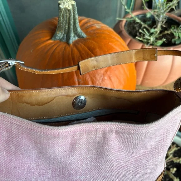 2000 Pink Y2K coach bag with pink charm - Picture 13 of 16